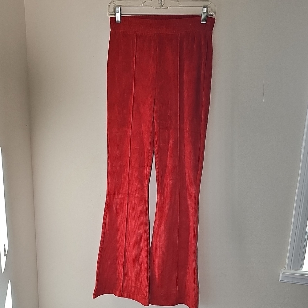 Aerie Bold Red Knit Fabric Bell Bottons. Corderoy. XS